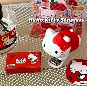New Sanrio Hello kitty stapler and staples